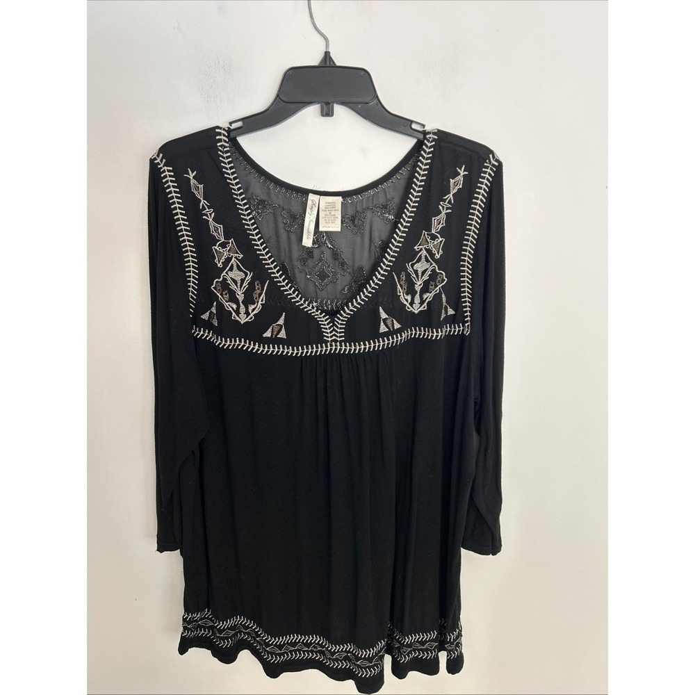 Simply Irresistible Women's XXL  Black Embroidered Sheer Neck Line & Hem 3/4 Sle